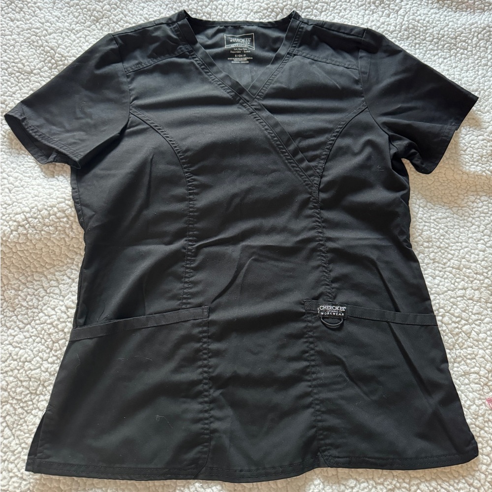 Cherokee Revolution Scrub Top - Womens Small